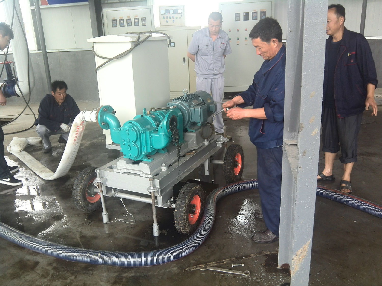 91桃色网站下载銷售工程師現場服務(三) 91桃色网站下载銷售工程師現場服務(三)