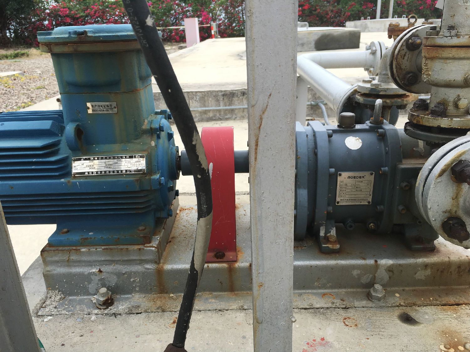 集汙罐采用凸輪桃色在线视频观看處理水油混合物